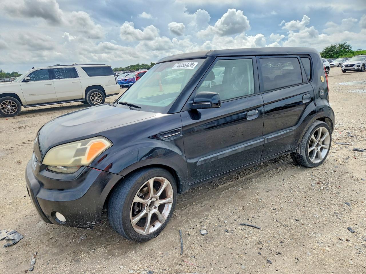 Photo of the 2010 KIA SOUL +