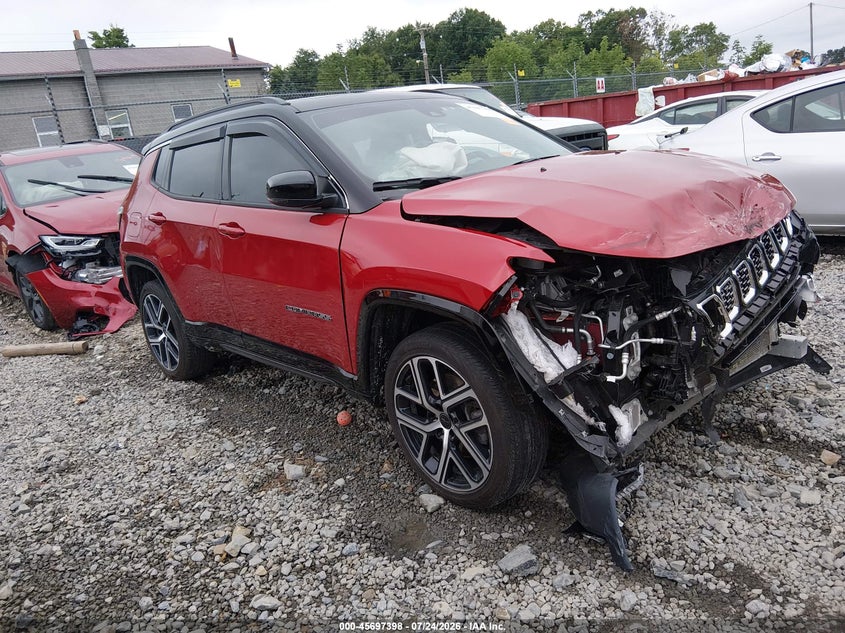 Photo of the 2025 JEEP COMPASS LIMITED 4X4