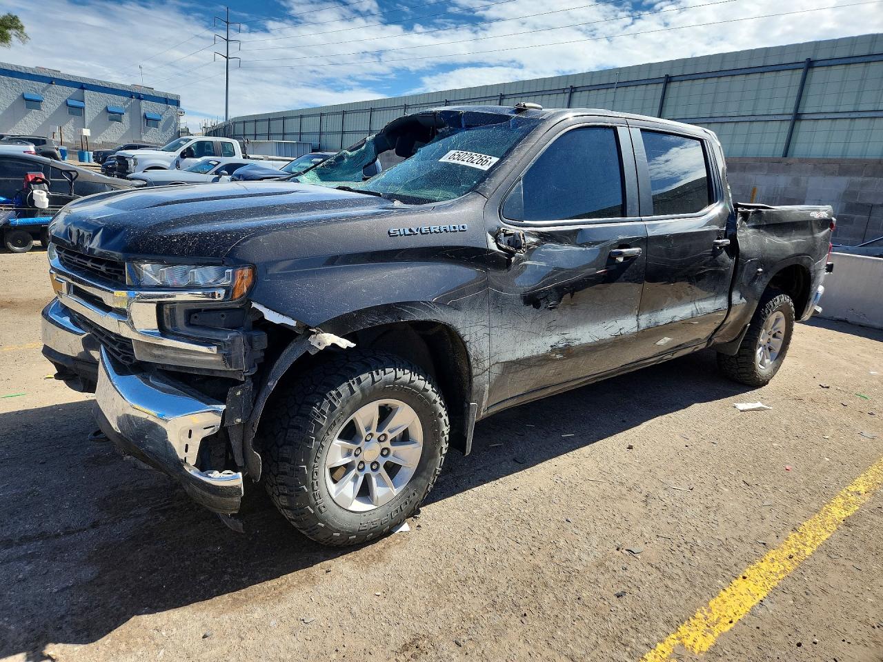 Photo of the 2021 CHEVROLET SILVERADO K1500 LT