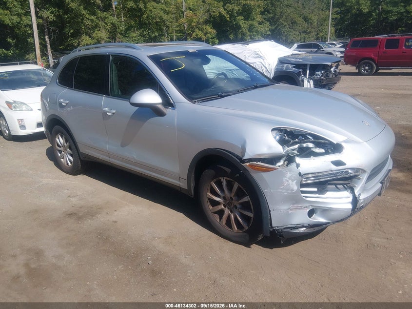 Photo of the 2011 PORSCHE CAYENNE
