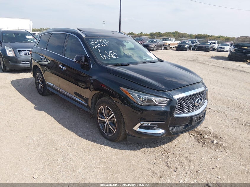 Photo of the 2019 INFINITI QX60 LUXE