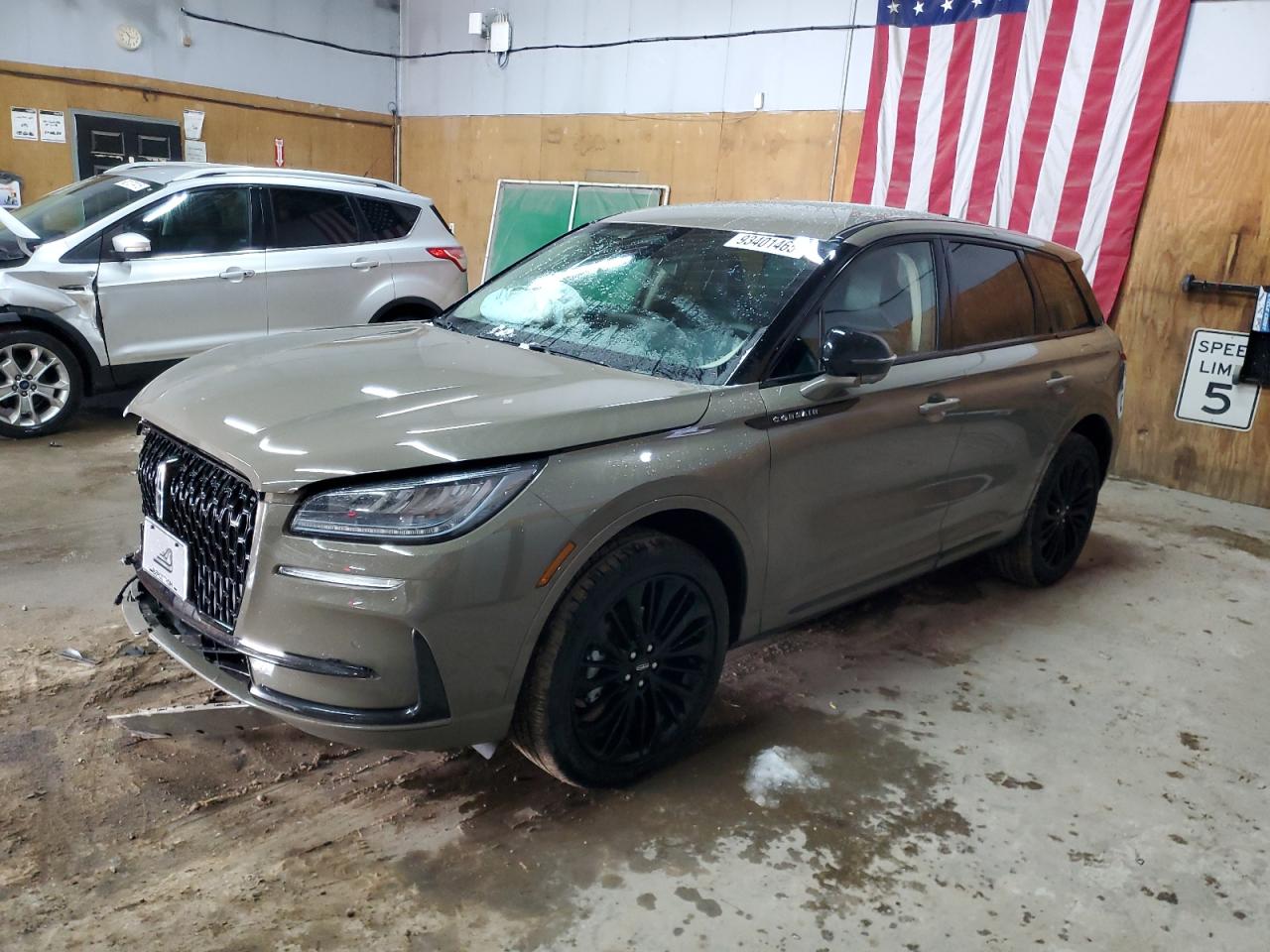 Photo of the 2025 LINCOLN CORSAIR PREMIERE