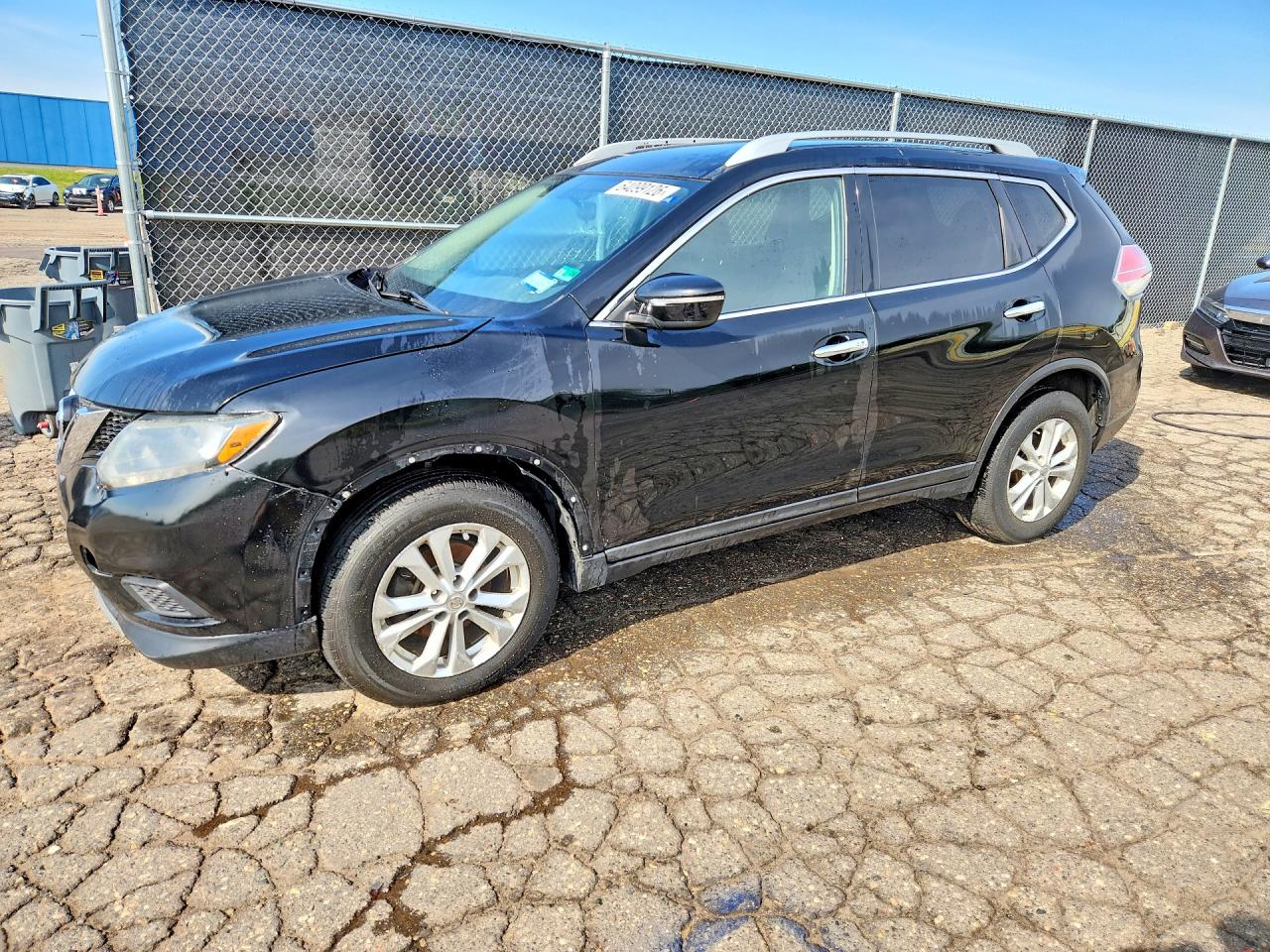 Photo of the 2014 NISSAN ROGUE SV