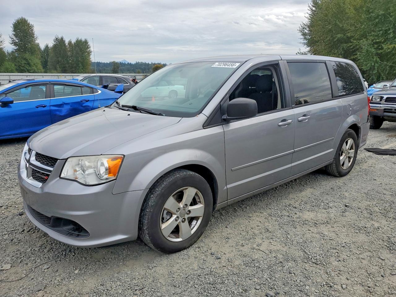 Photo of the 2013 DODGE CARAVAN