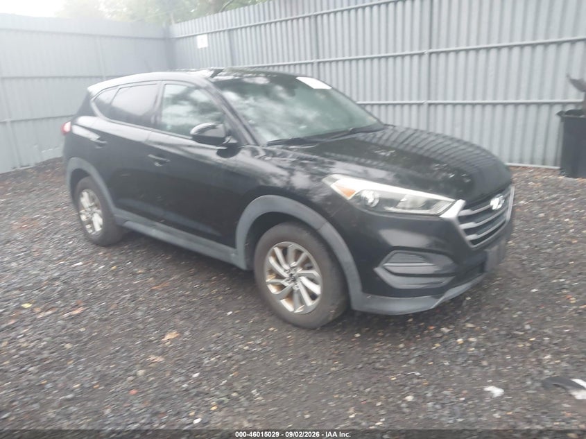 Photo of the 2017 HYUNDAI TUCSON SE