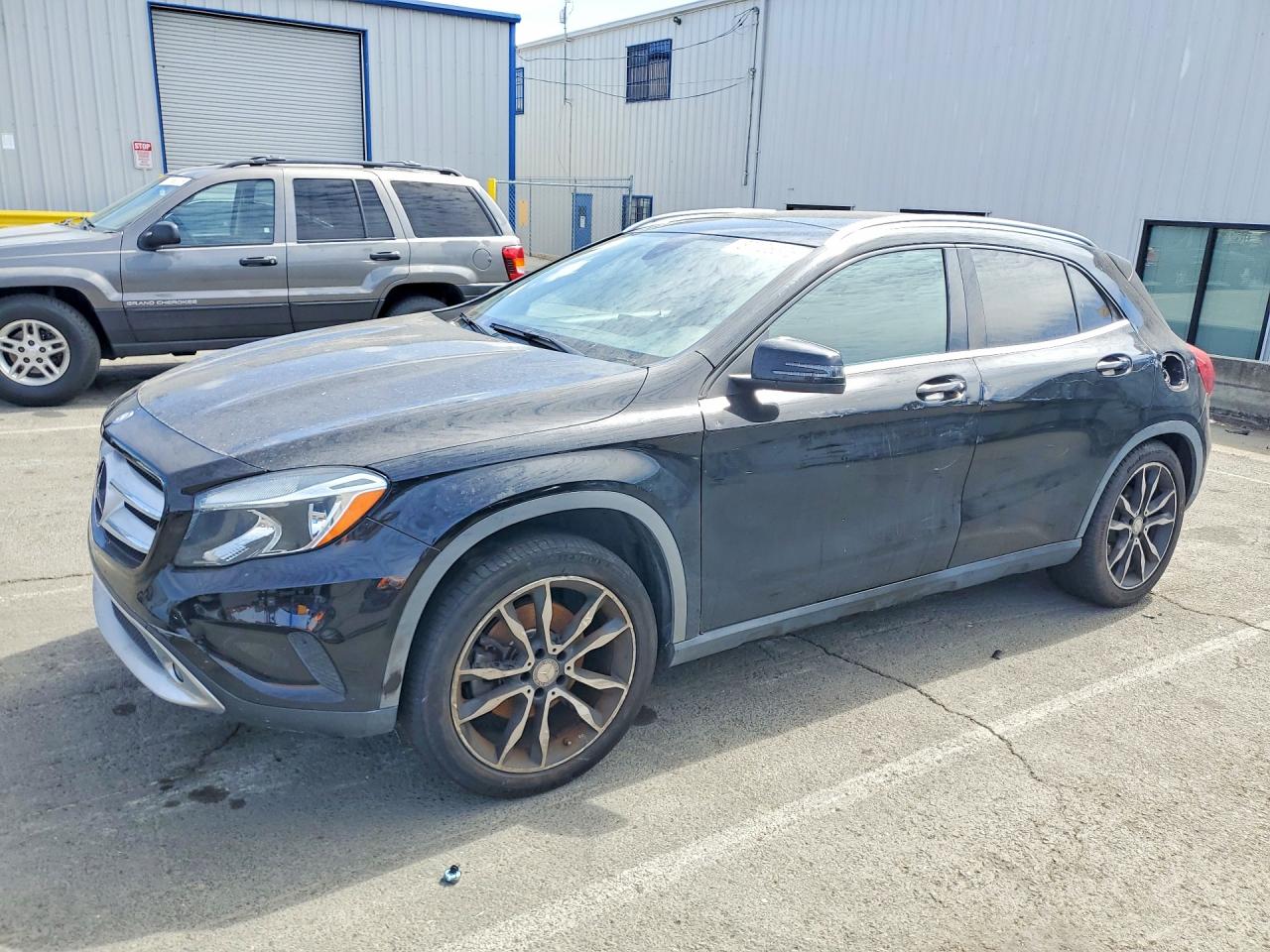 Photo of the 2016 MERCEDES-BENZ GLA 250