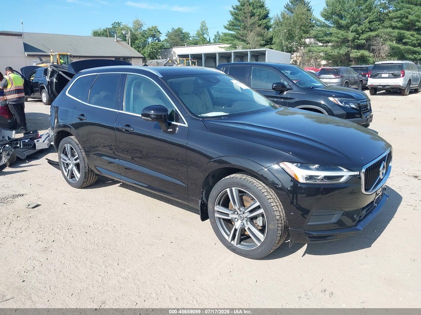 Photo of the 2019 VOLVO XC60 T6 MOMENTUM