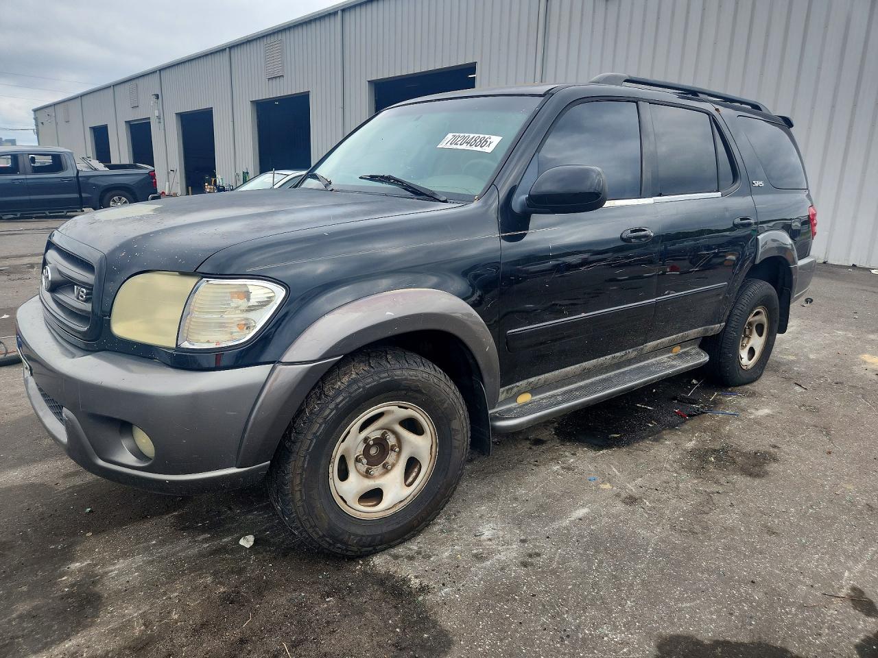 Photo of the 2004 TOYOTA SEQUOIA SR5