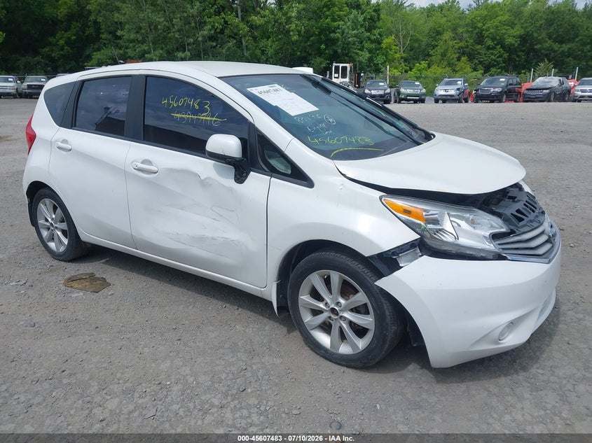 Photo of the 2014 NISSAN VERSA NOTE SV
