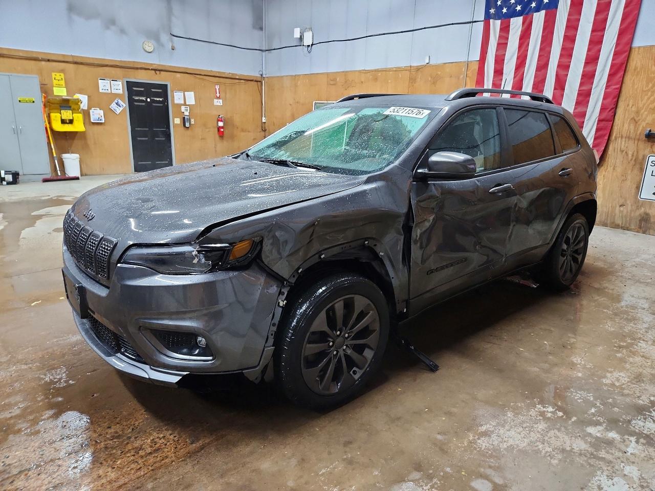 Photo of the 2020 JEEP CHEROKEE LIMITED
