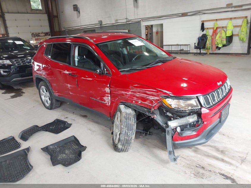Photo of the 2018 JEEP COMPASS LATITUDE 4X4