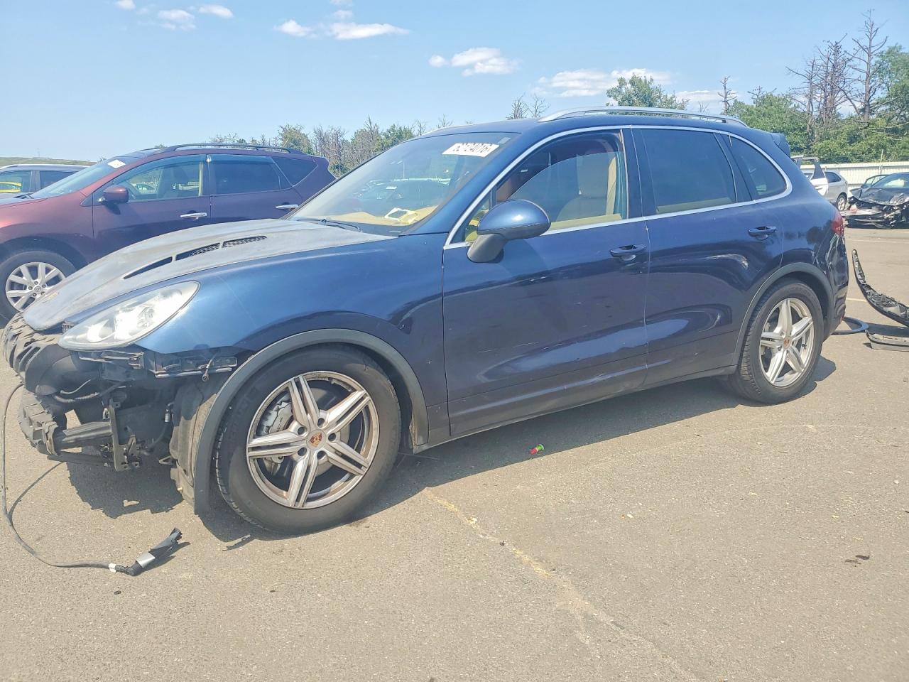 Photo of the 2013 PORSCHE CAYENNE S