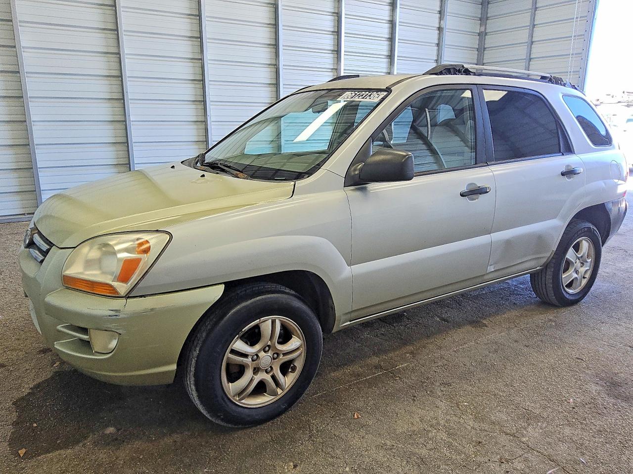 Photo of the 2005 KIA SPORTAGE LX