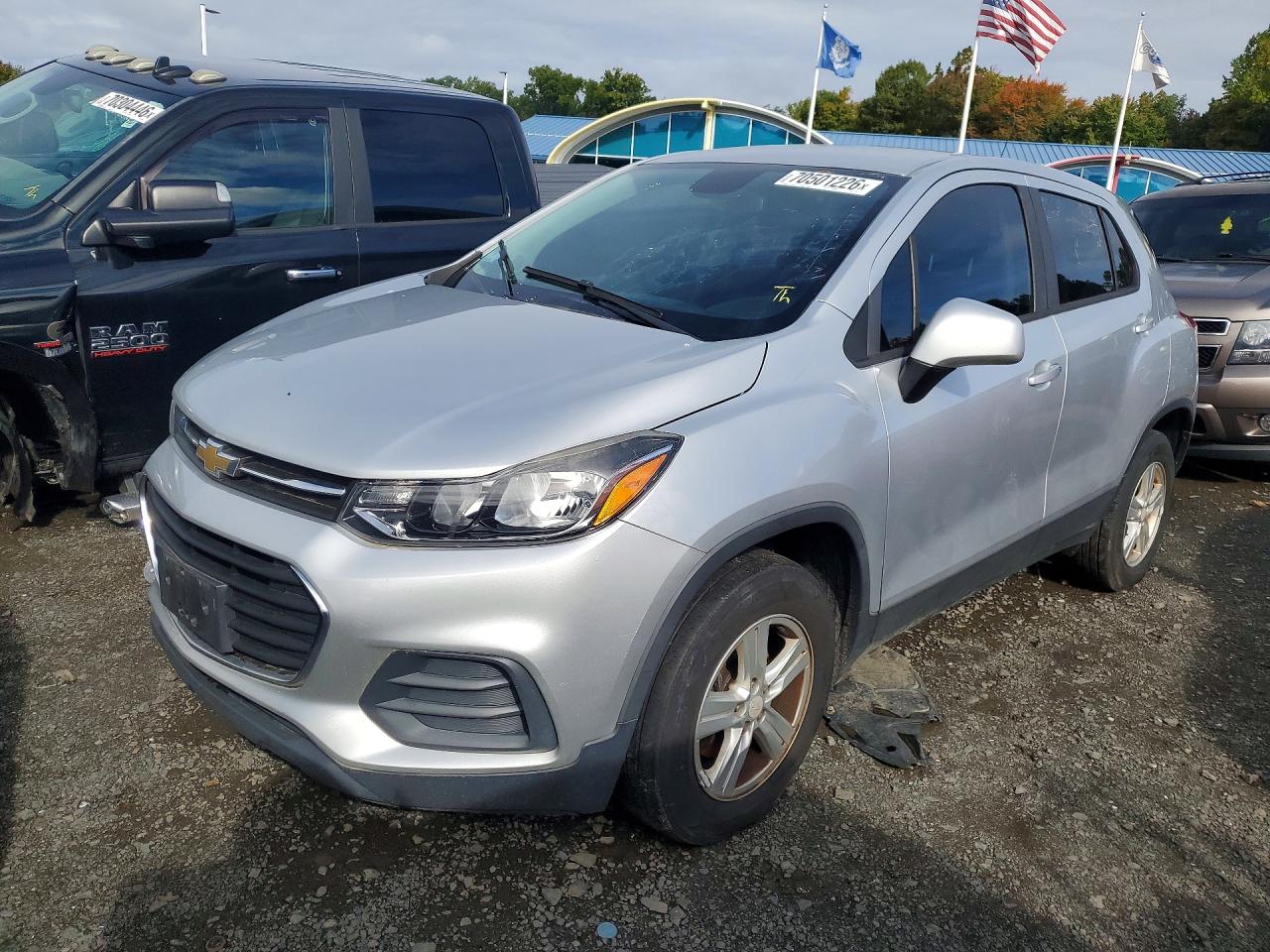 Photo of the 2017 CHEVROLET TRAX LS