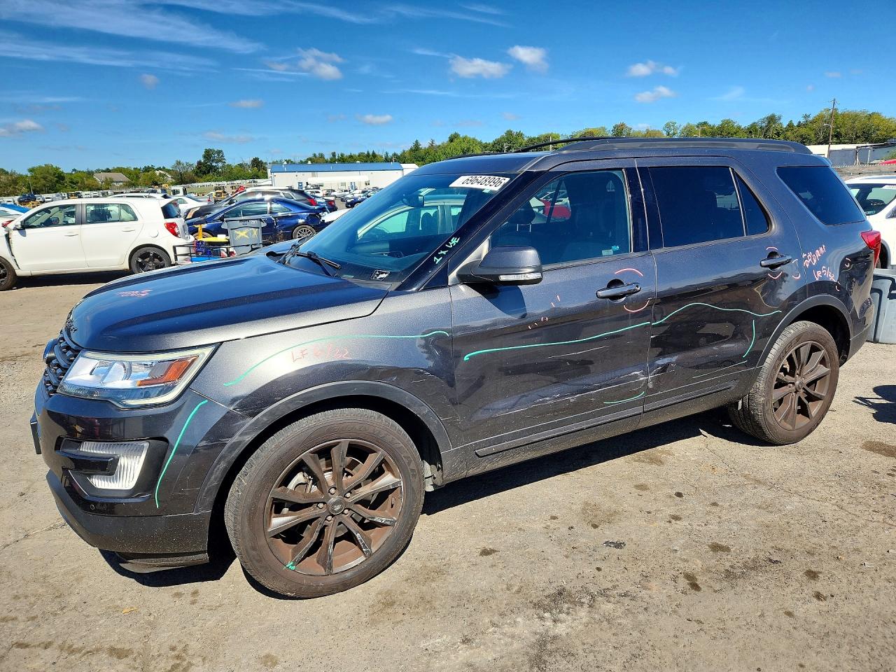 Photo of the 2017 FORD EXPLORER XLT