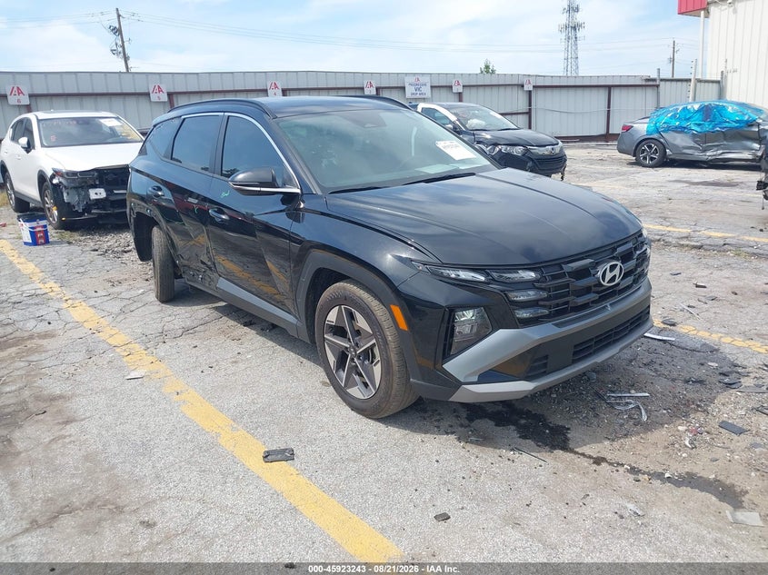 Photo of the 2025 HYUNDAI TUCSON SEL CONVENIENCE
