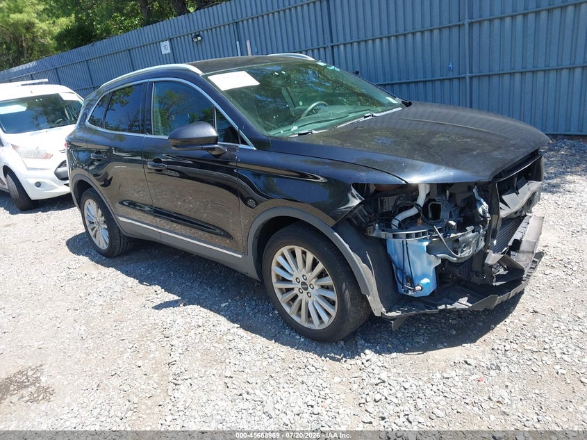 Photo of the 2019 LINCOLN MKC STANDARD