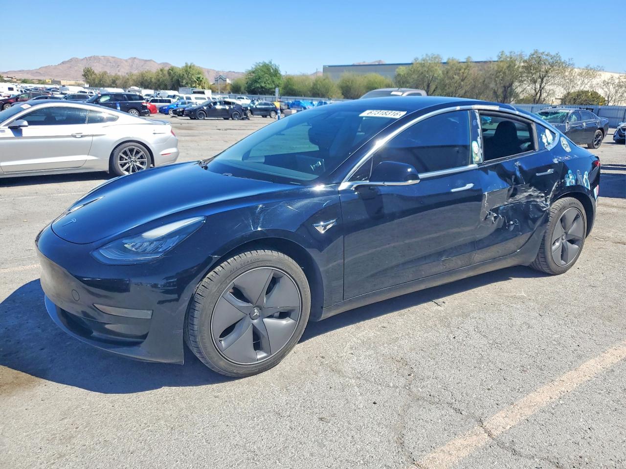 Photo of the 2019 TESLA MODEL 3