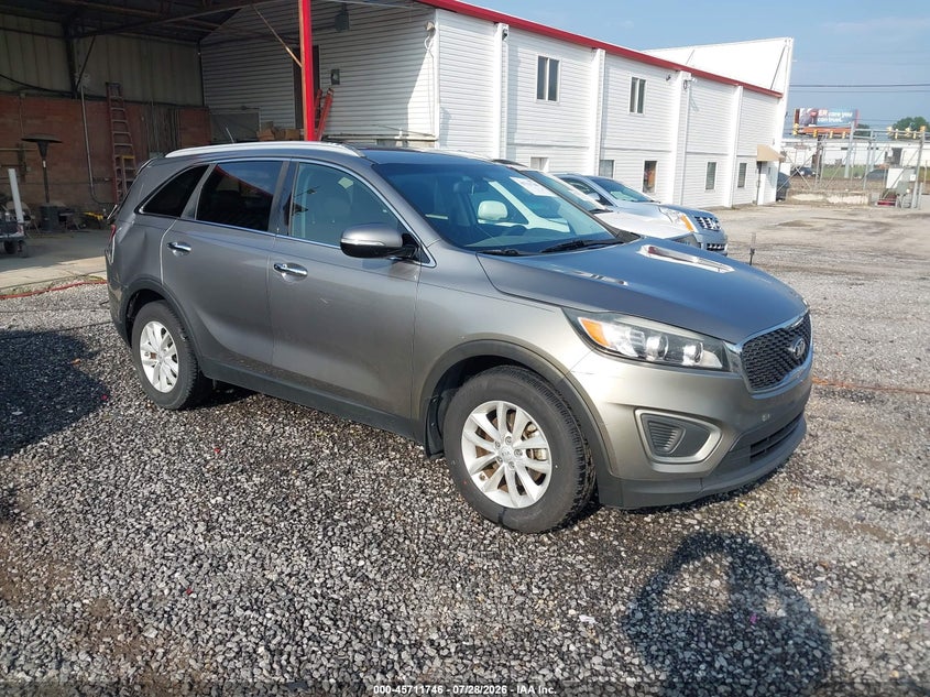 Photo of the 2017 KIA SORENTO 2.4L LX