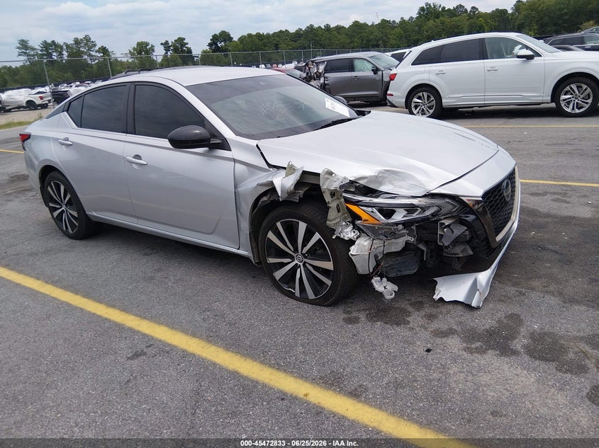 Photo of the 2020 NISSAN ALTIMA SR INTELLIGENT AWD