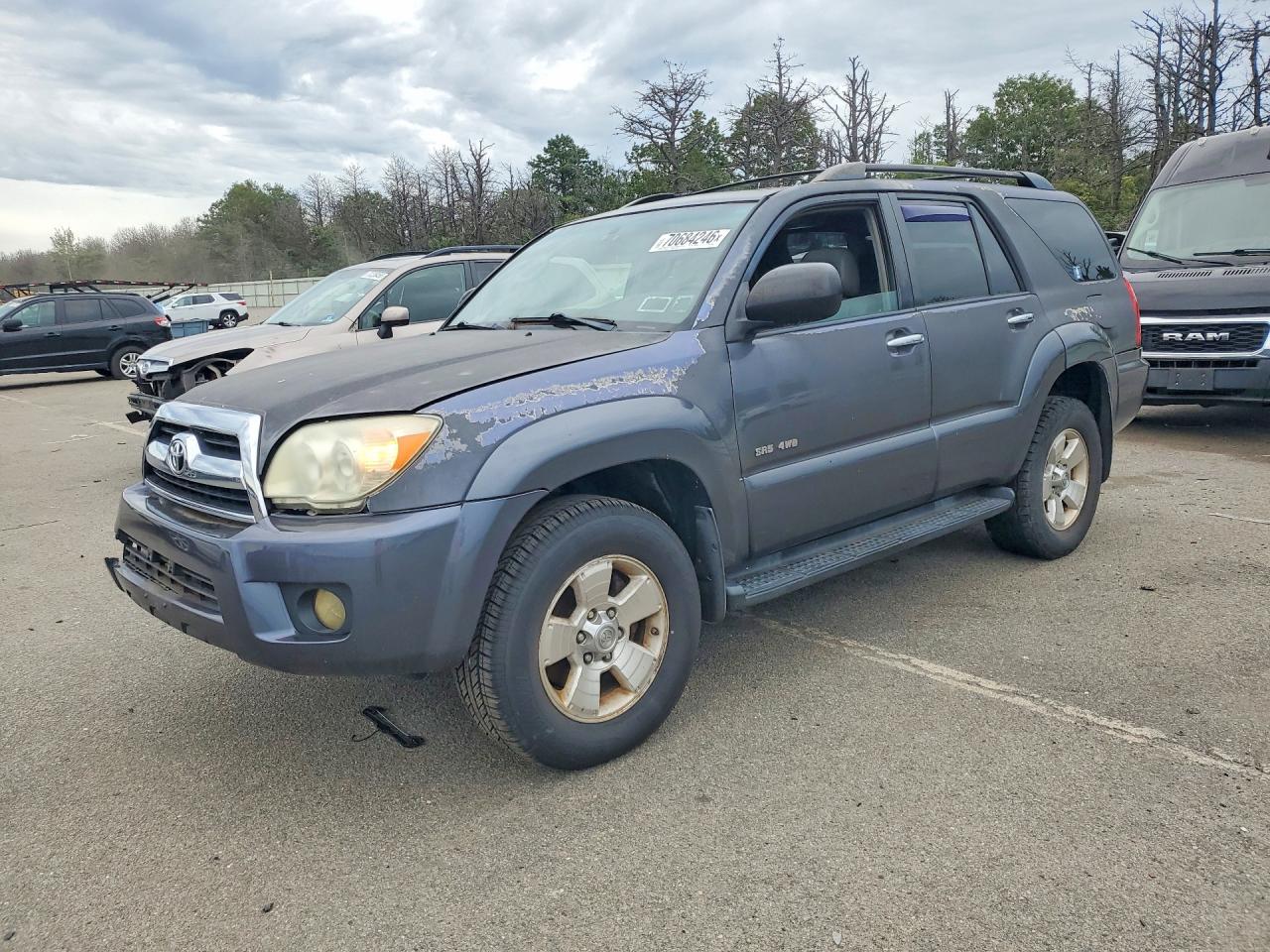 Photo of the 2007 TOYOTA 4RUNNER SR5