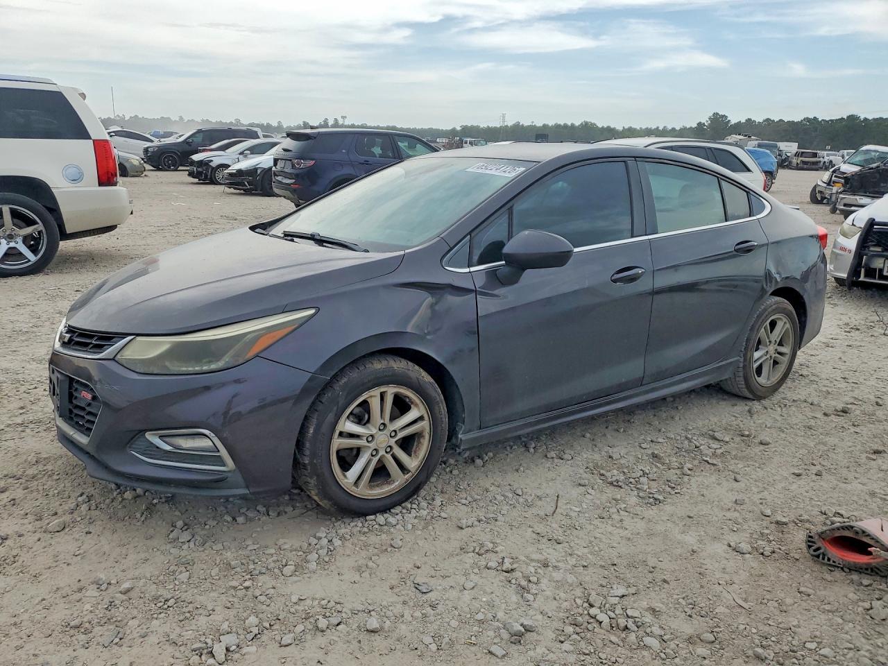 Photo of the 2017 CHEVROLET CRUZE LT