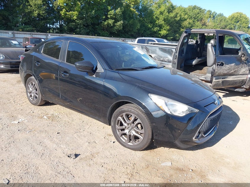 Photo of the 2019 TOYOTA YARIS LE