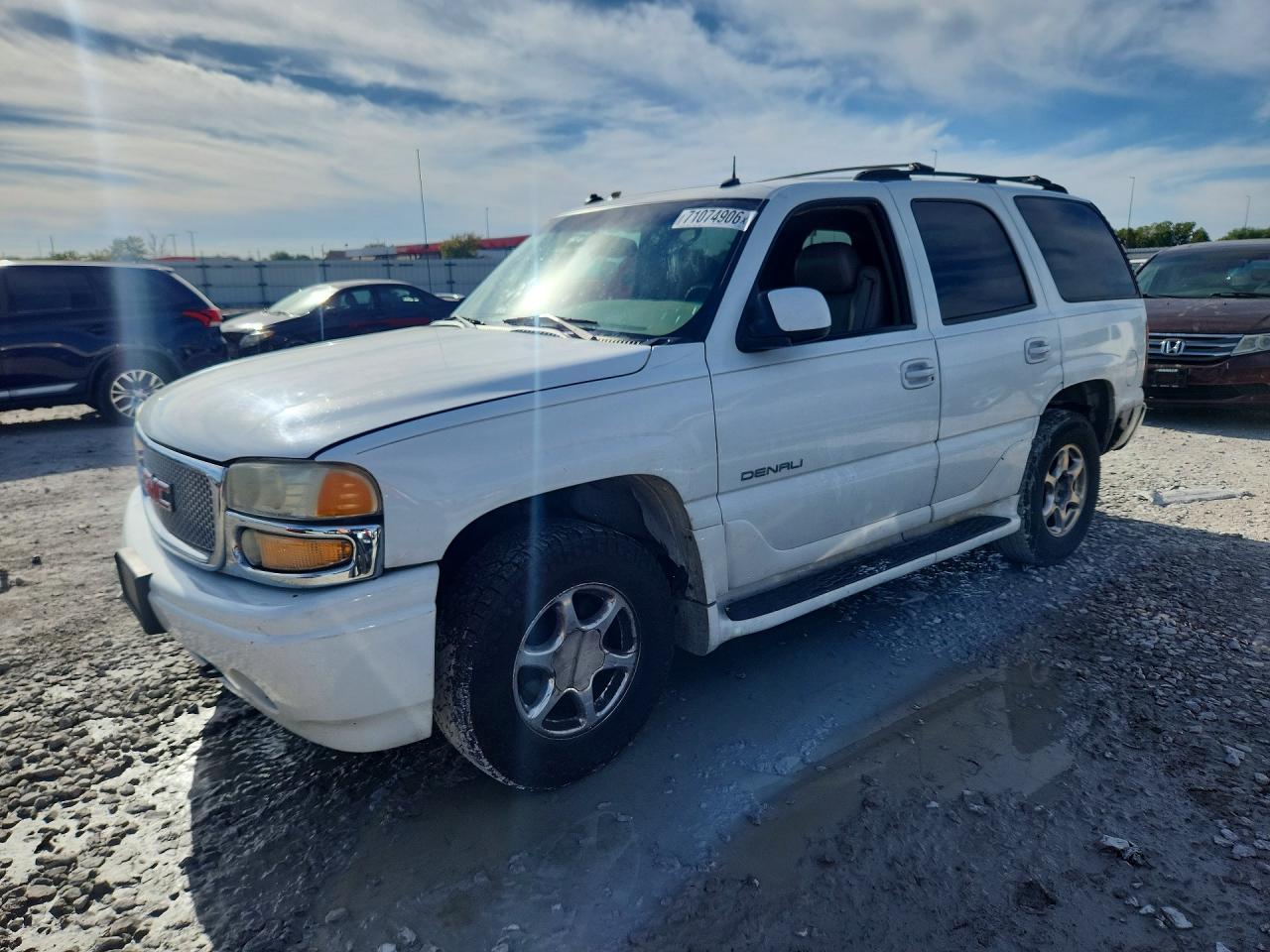 Photo of the 2003 GMC YUKON DENALI