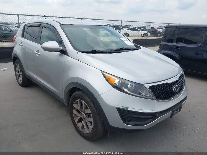 Photo of the 2016 KIA SPORTAGE LX