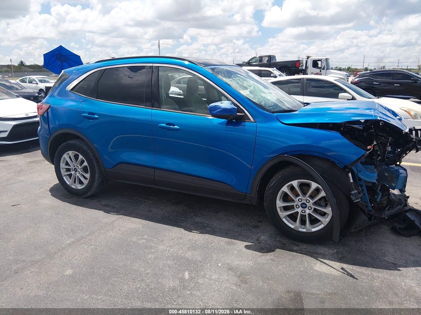 Photo of the 2020 FORD ESCAPE SE