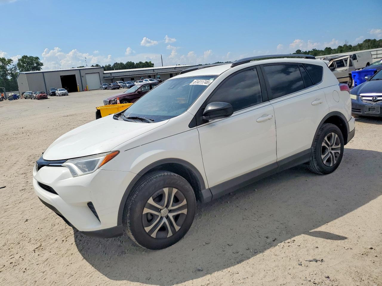 Photo of the 2018 TOYOTA RAV4 LE