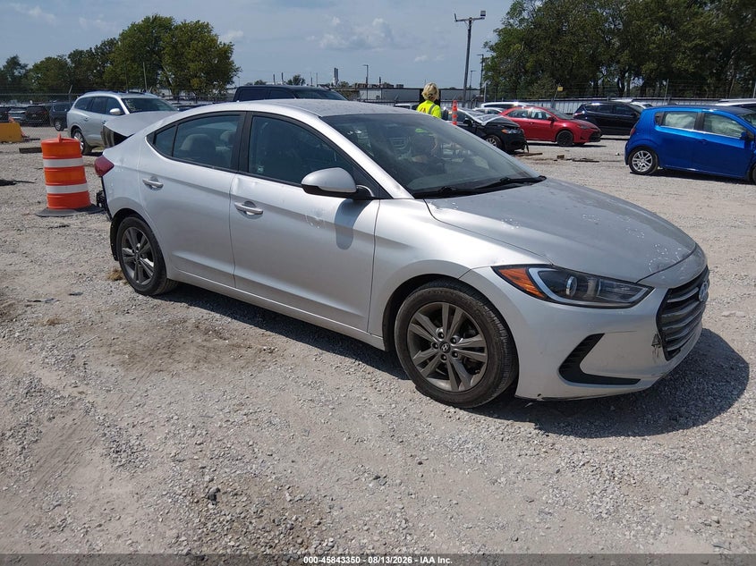 Photo of the 2018 HYUNDAI ELANTRA SEL