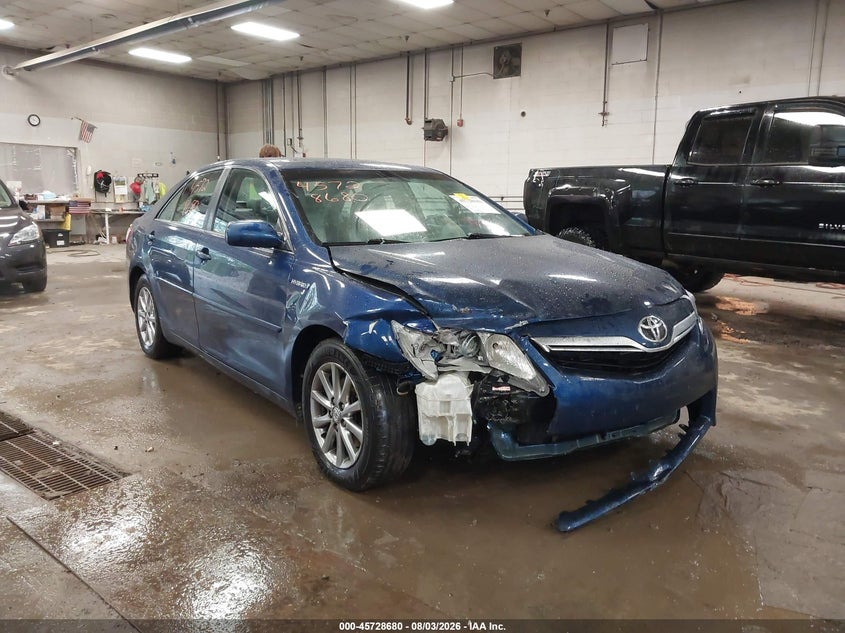 Photo of the 2011 TOYOTA CAMRY HYBRID