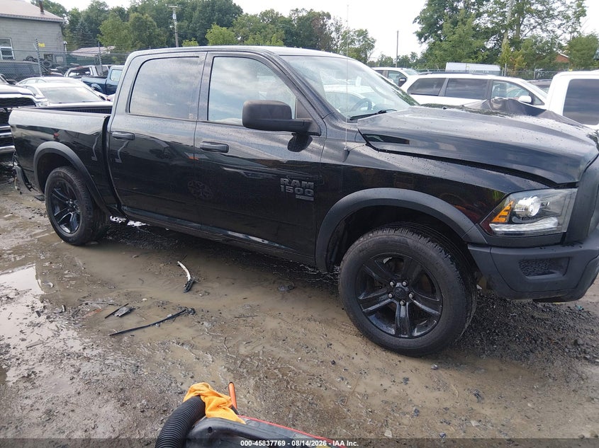 Photo of the 2024 RAM 1500 CLASSIC WARLOCK 4X4 5'7 BOX