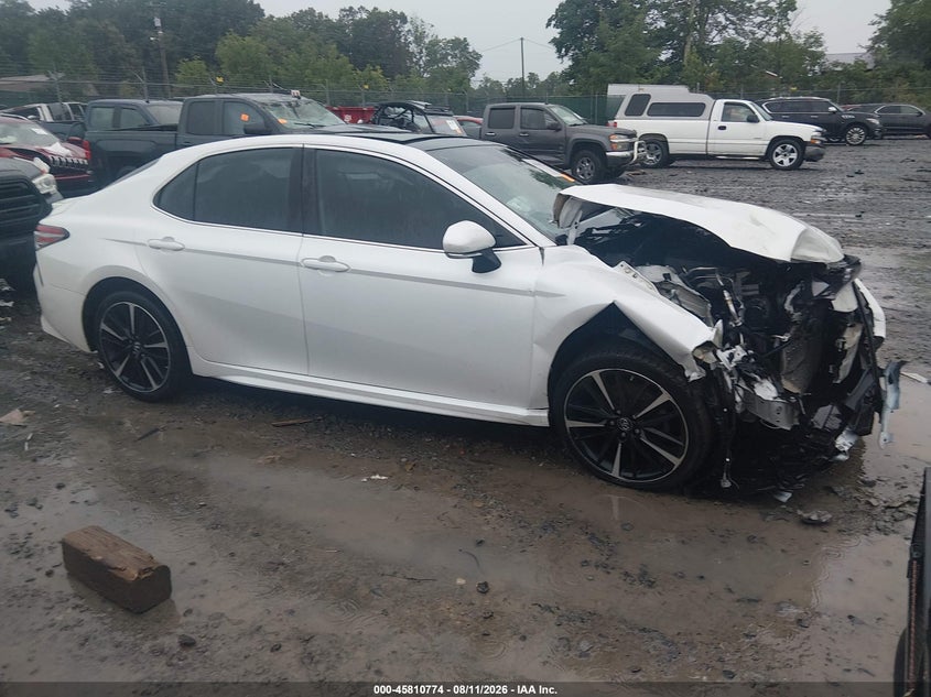 Photo of the 2019 TOYOTA CAMRY XSE