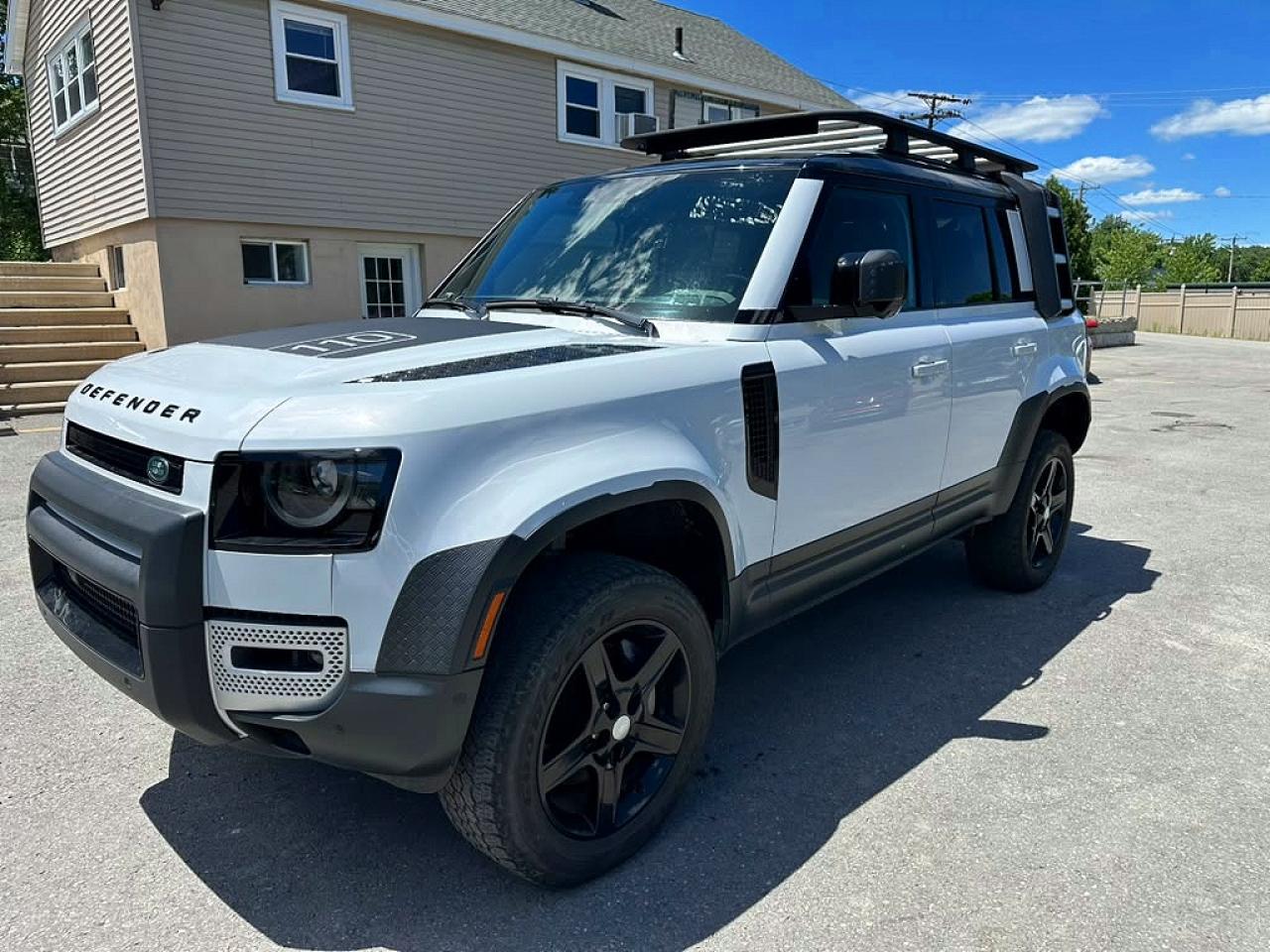Photo of the 2022 LAND ROVER DEFENDER 110 SE