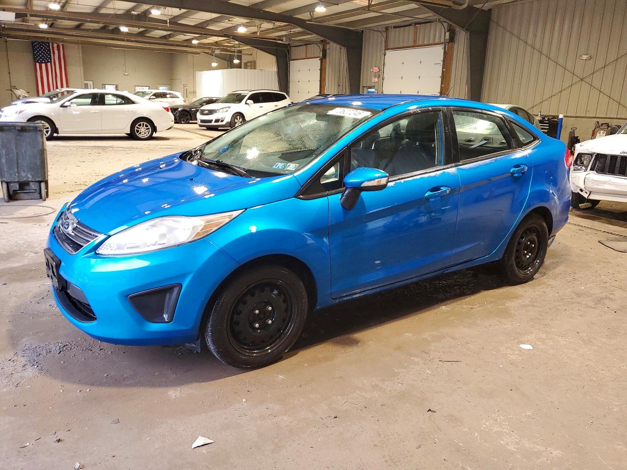 Photo of the 2013 FORD FIESTA SE