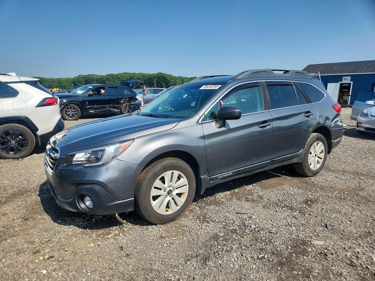 Photo of the 2018 SUBARU OUTBACK 2.5I PREMIUM