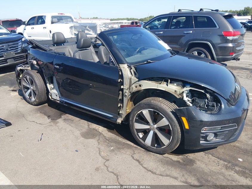 Photo of the 2014 VOLKSWAGEN BEETLE 2.0T R-LINE