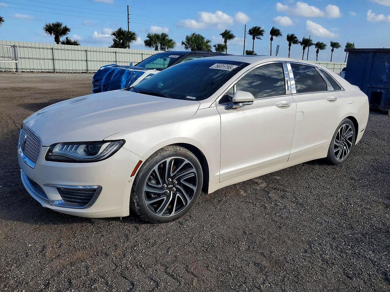 Photo of the 2020 LINCOLN MKZ RESERVE
