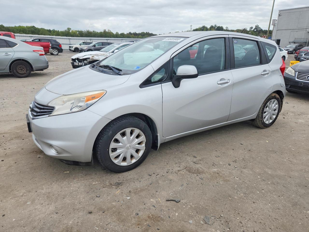 Photo of the 2014 NISSAN VERSA NOTE SV