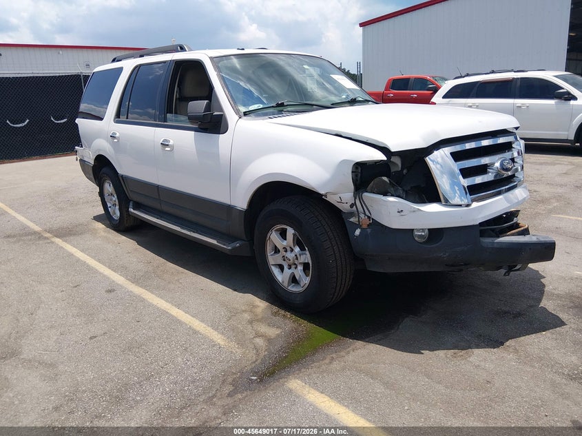 Photo of the 2014 FORD EXPEDITION XL