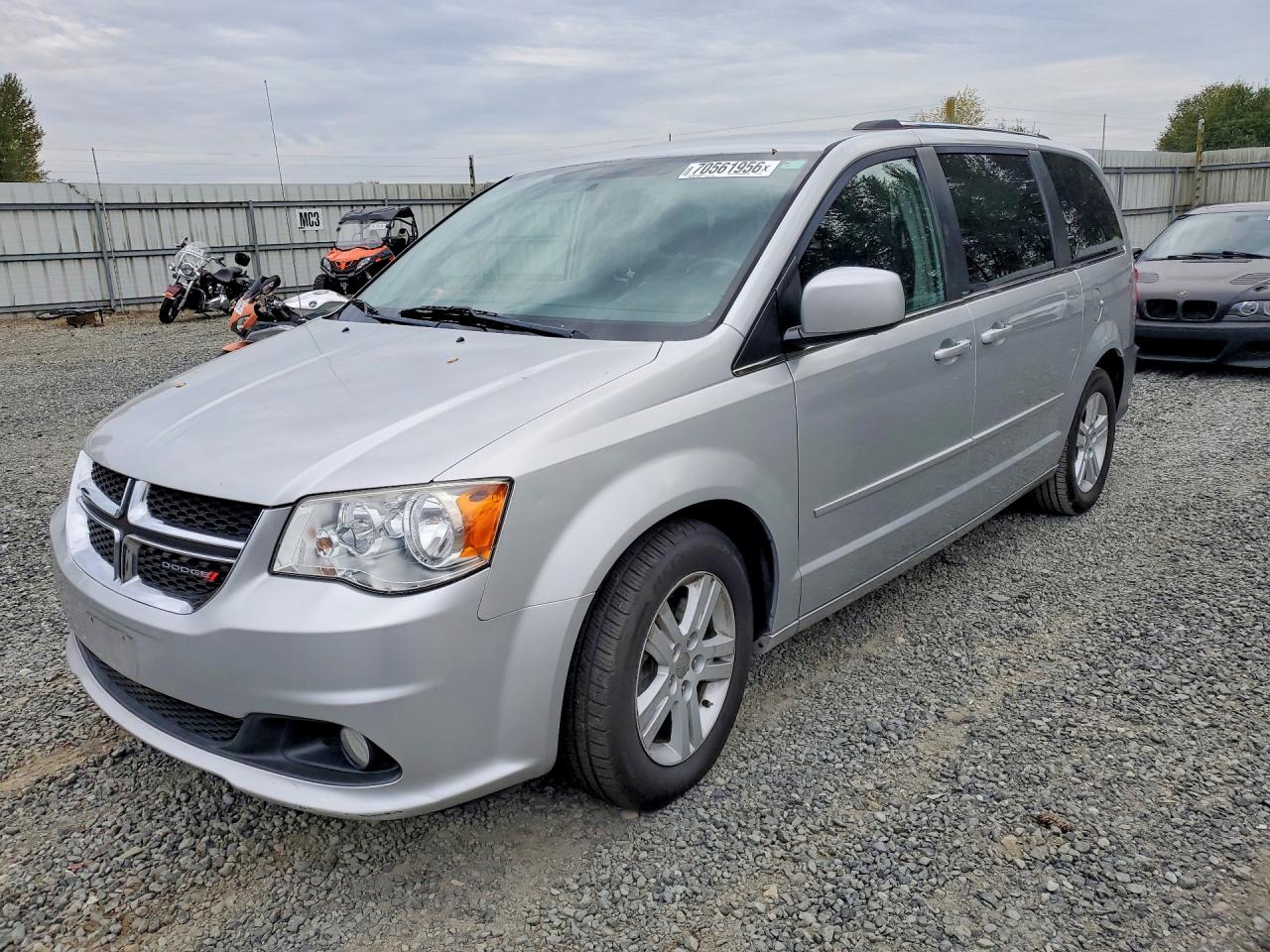 Photo of the 2012 DODGE GRAND CARAVAN CREW