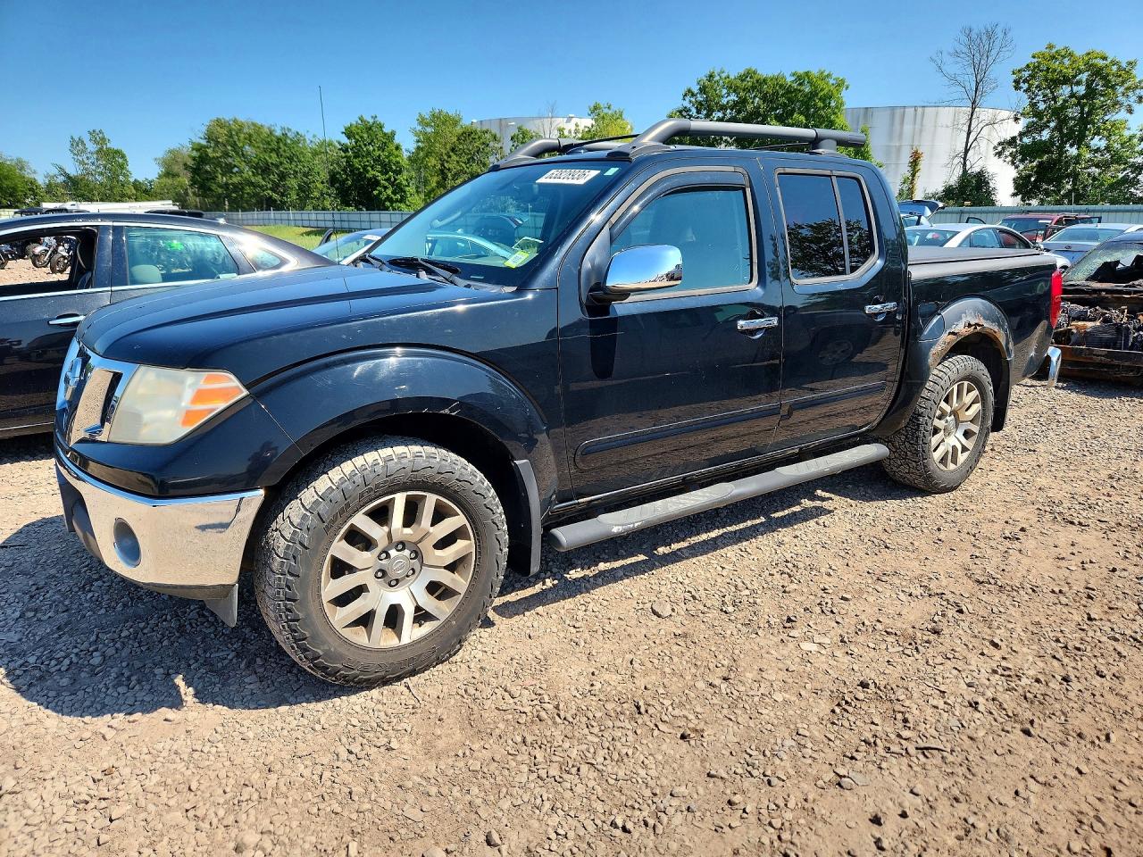 Photo of the 2010 NISSAN FRONTIER SE V6