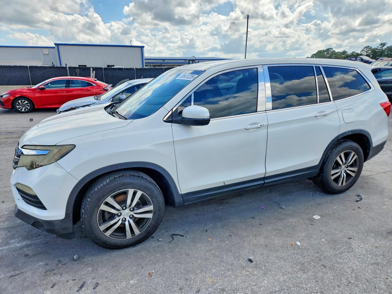 Photo of the 2016 HONDA PILOT EXL