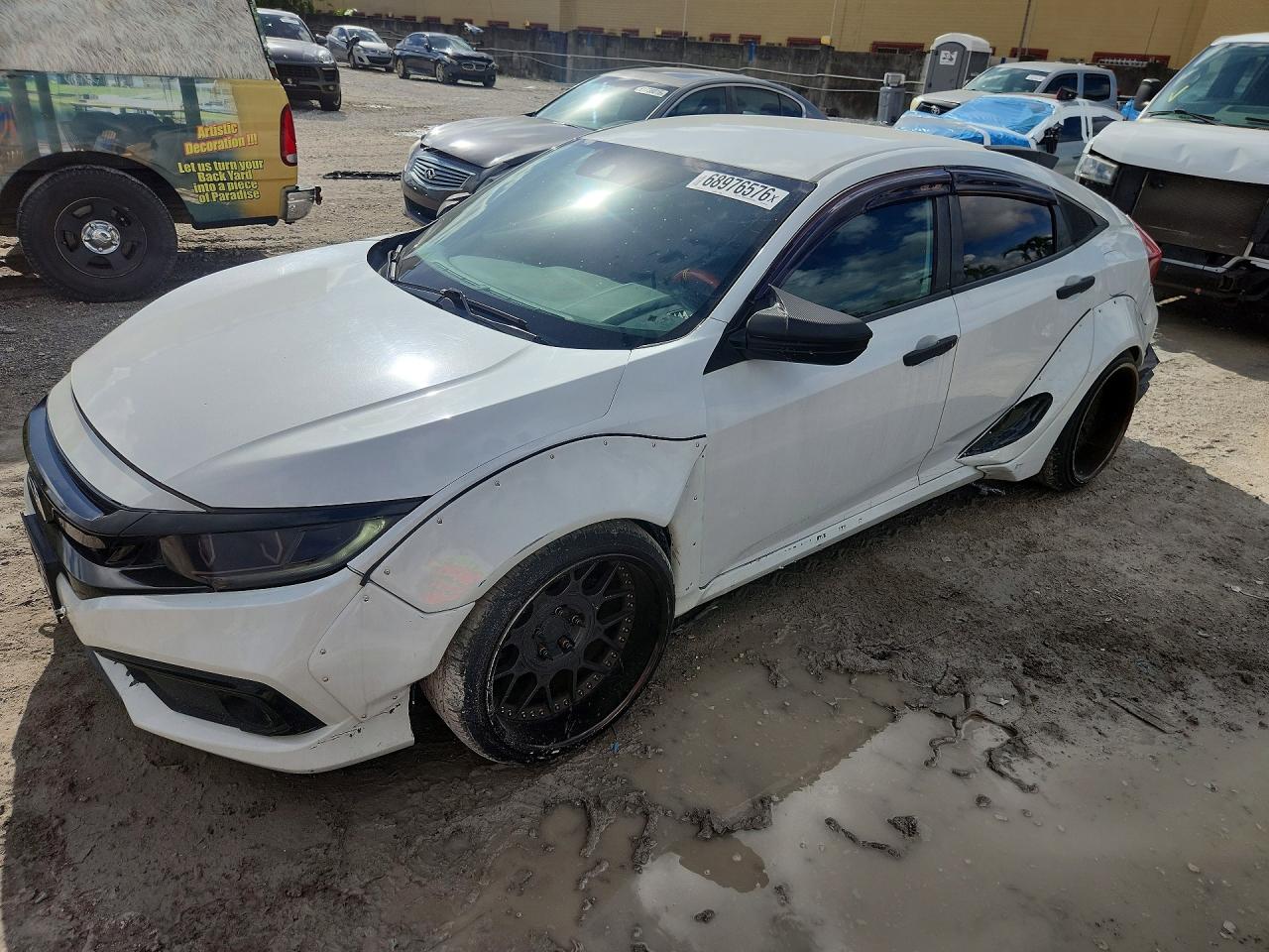 Photo of the 2019 HONDA CIVIC SPORT